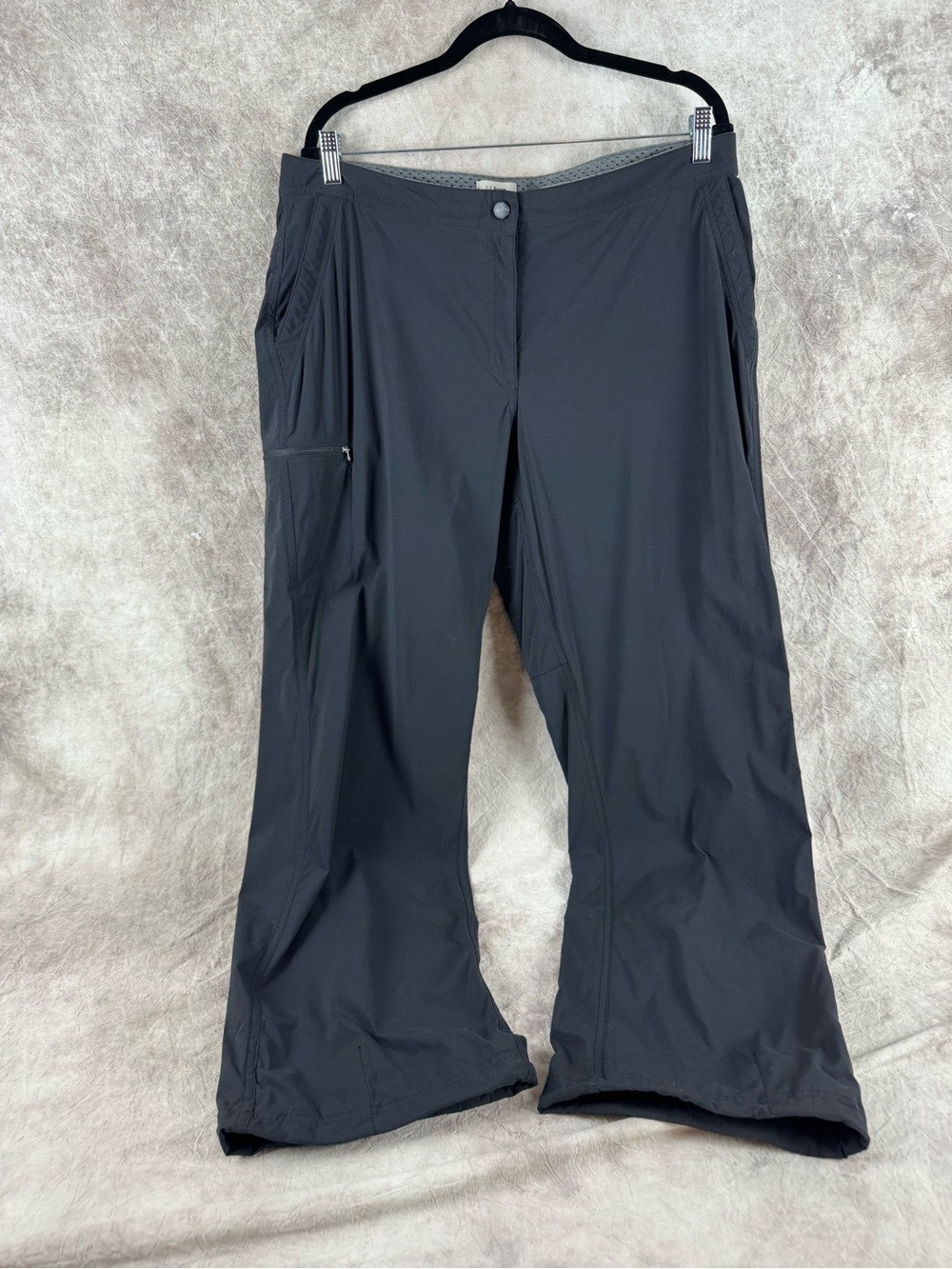 L.L. Bean Black Women’s Cargo Outdoor Pants 16. Hiking camping